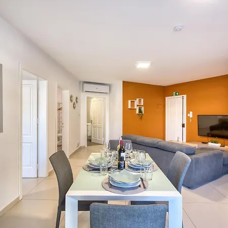 Apartmán Modern & Cosy 2 Bedroom With Balcony Bsai1-1