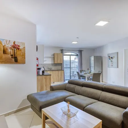 Modern & Cosy 2 Bedroom With Balcony Bsai1-1 Apartmán