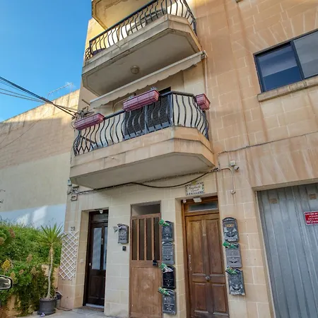 Apartman Modern & Cosy 2 Bedroom With Balcony Bsai1-1 *